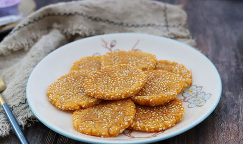 南瓜饼的做法家常做法用面粉(南瓜饼怎么和面,南瓜饼的做法视频)
