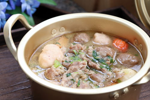 羊肉丸子汤的家常做法-羊肉丸子汤的家常做法 羊肉丸子萝卜丝汤的做法