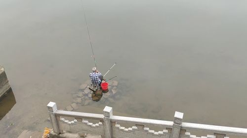 江里钓鱼技巧-在江里面野钓怎么钓