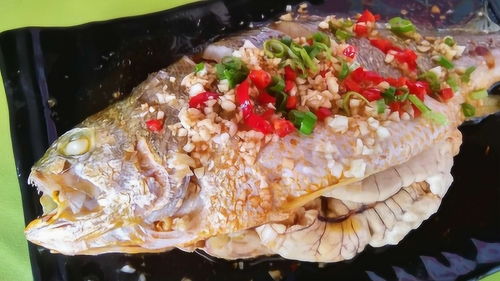 清蒸黄花鱼的做法窍门-清蒸黄花鱼的做法 最正宗的做法