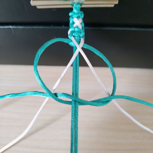 两个线头打结方法-两根绳子怎么打结越拉越紧