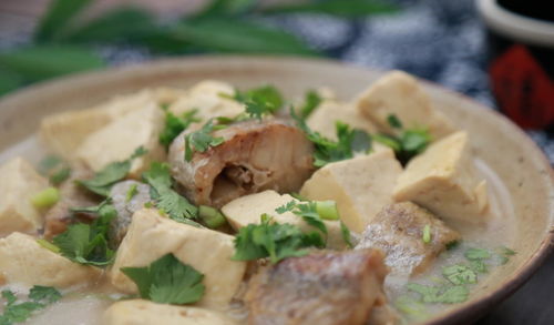 鳕鱼炖豆腐的家常做法-鳕鱼炖豆腐的家常做法 砂锅