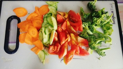 沙拉蔬菜有哪些食材,沙拉蔬菜有哪些食材怎么去除农药