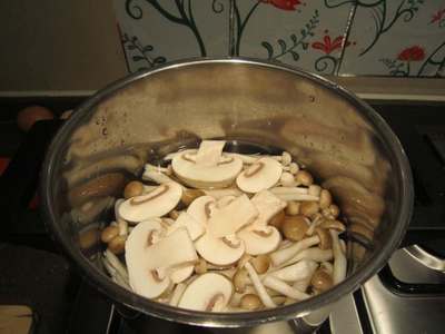 蘑菇汤怎么做好吃,瘦肉蘑菇汤怎么做好吃