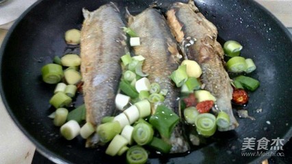 煎青鱼的做法,煎青鱼的做法和配料