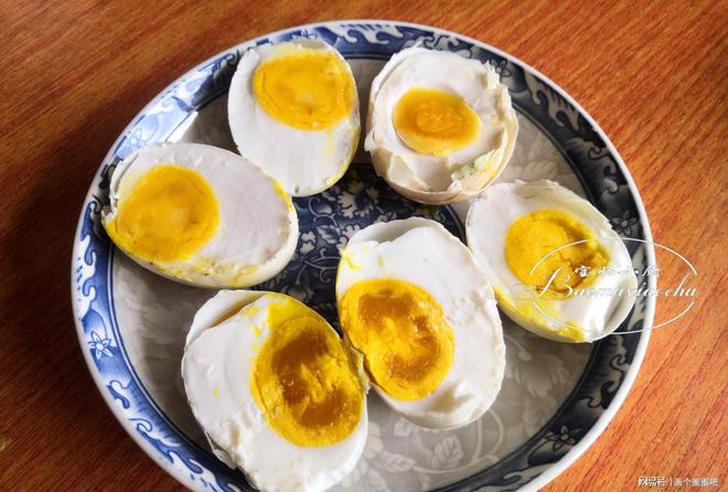 咸鸭蛋怎么做好吃家常菜,咸鸭蛋怎么做菜好吃法大全