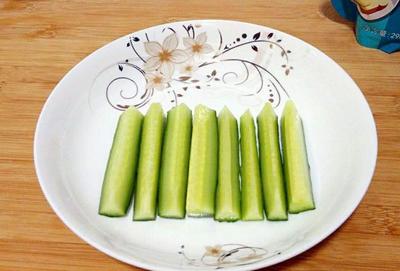 凉拌黄瓜的做法简单又好吃,凉拌黄瓜的做法家常做法