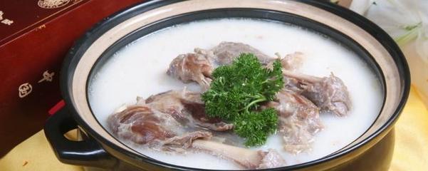 羊肉汤的功效与作用,五指毛桃羊肉汤的功效与作用