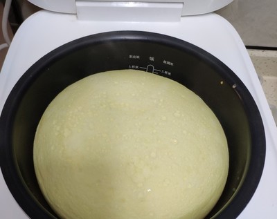 电饭锅蛋糕的制作方法,电饭锅蛋糕的制作方法简单的方式