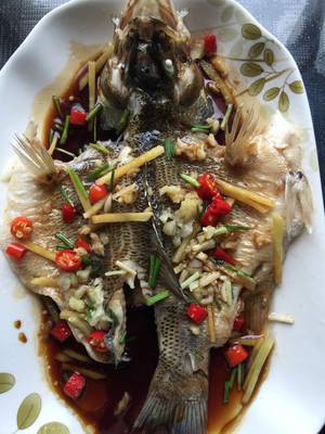 清蒸鲈鱼的做法最正宗的做法,清蒸鲈鱼的做法 下厨房