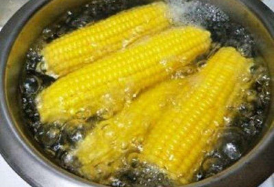 水煮玉米要煮多久,水煮玉米要煮多久会熟