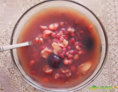 薏米红豆粥的功效与作用及禁忌,薏米粥红豆粥的功效