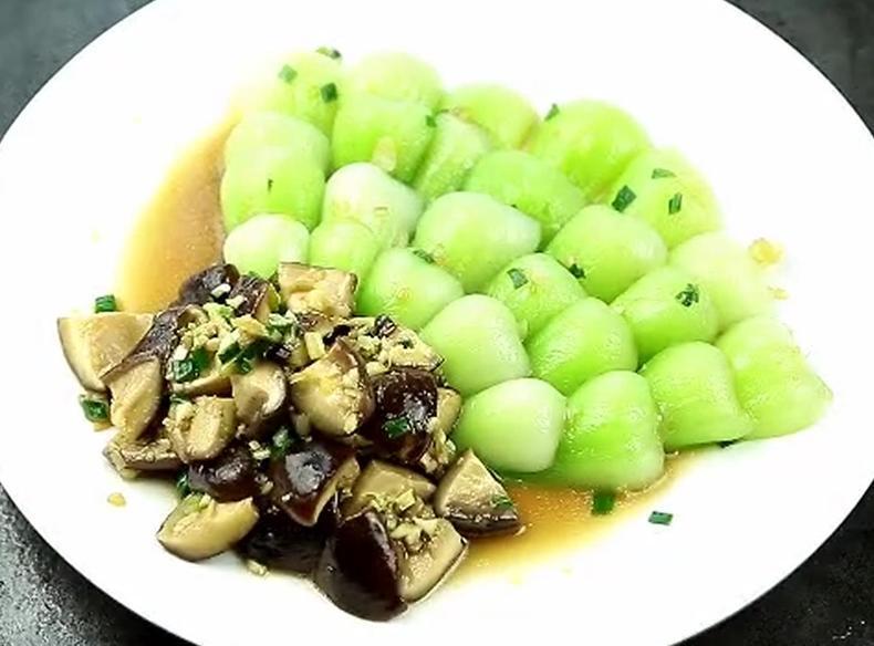 香菇油菜怎么做好吃又简单易学,香菇油菜正宗做法