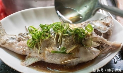 鲈鱼怎么做好吃又简单家常的,鲈鱼怎么做好吃又简单家常的做法大全