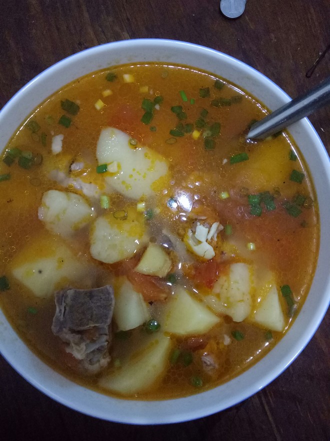 土豆排骨汤的做法,土豆排骨汤的做法家常简单