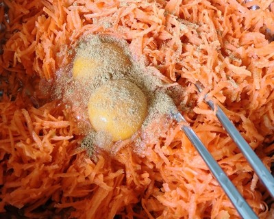 胡萝卜丸子的做法,胡萝卜丸子的做法和配料 水煮